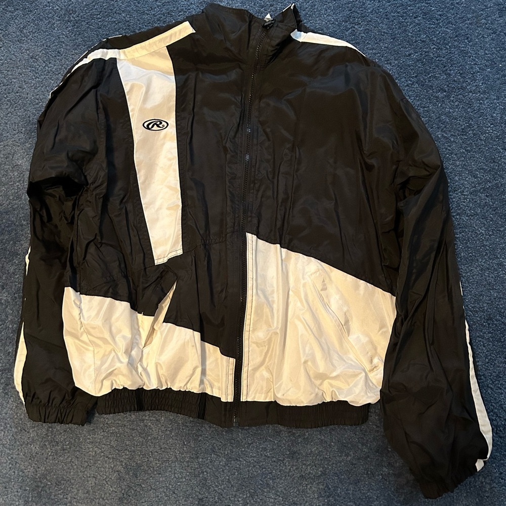 Rawlings Windbreaker, medium, good condition black and white